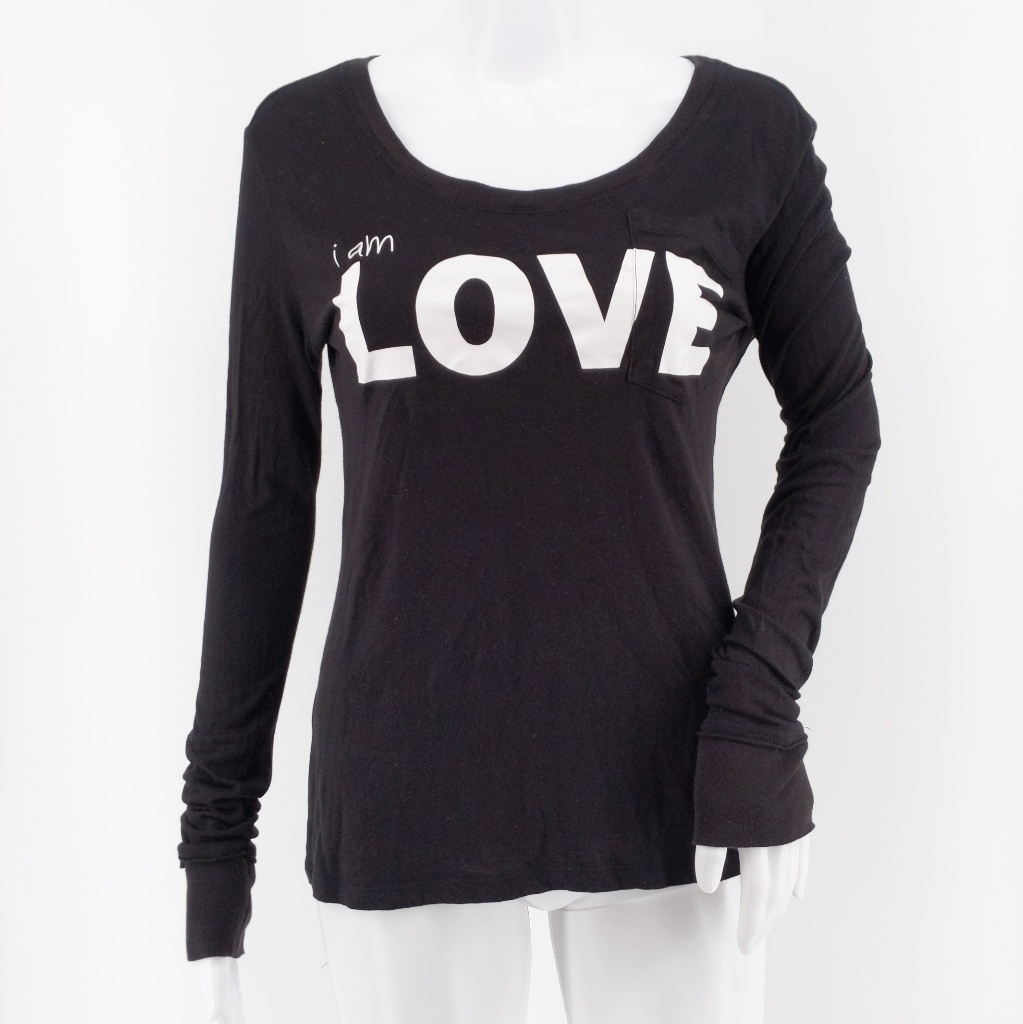 Peace Love World I Am Love Graphic Tee Black S